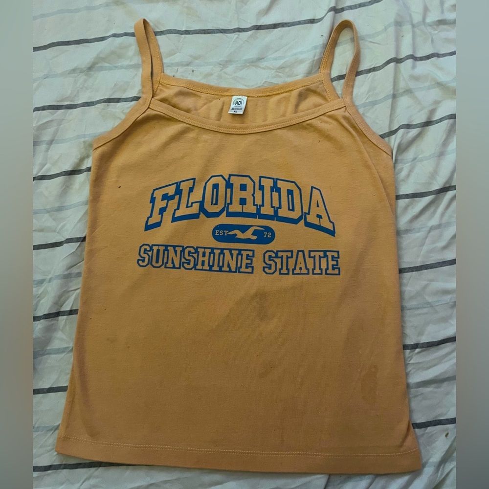 aestheic cropped tank top